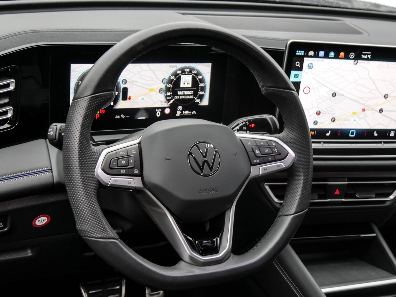 Volkswagen Tiguan 2.0 R-LINE 4X4 NEUES MODELL AHK ACC LM20