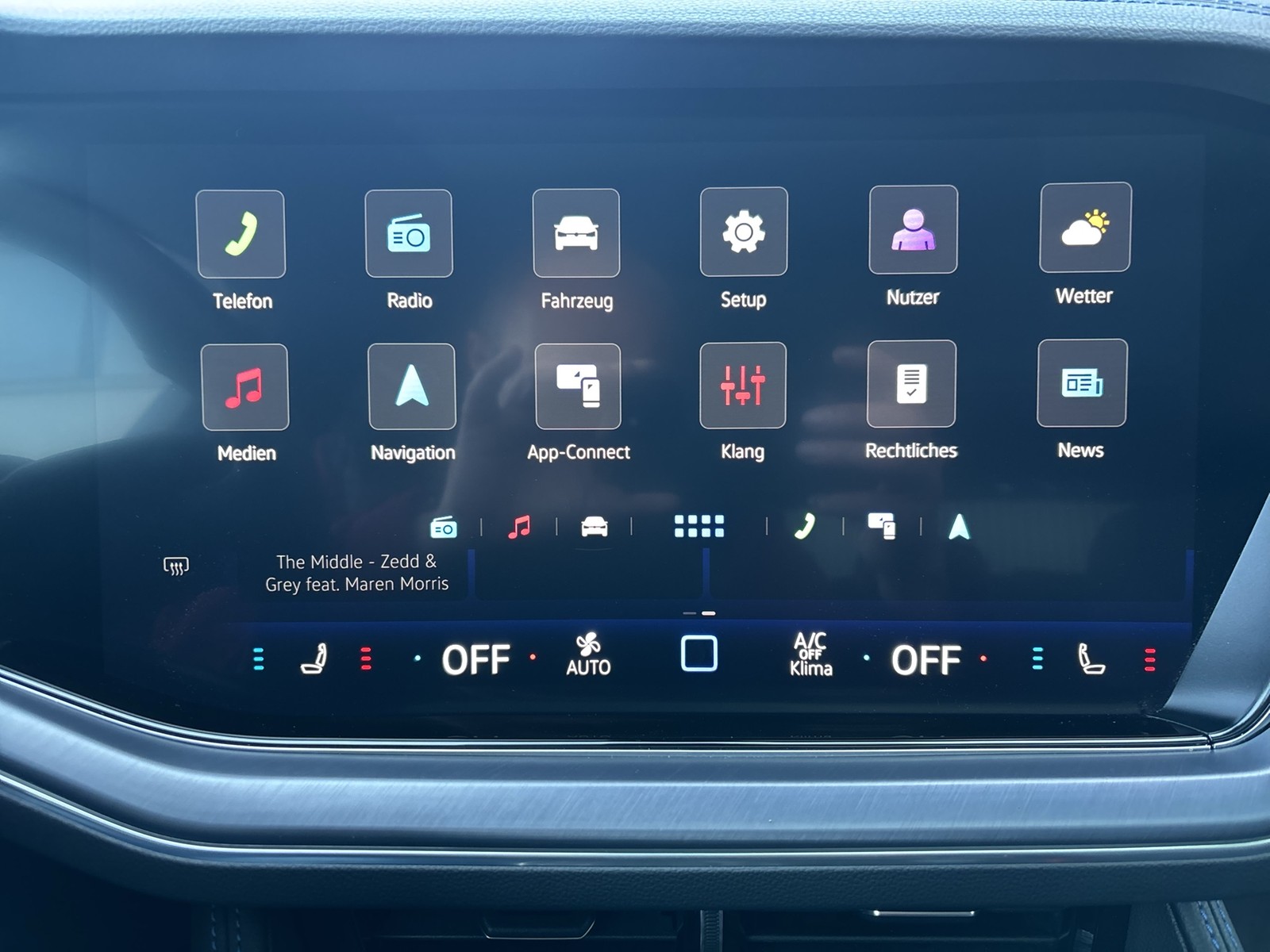 Volkswagen Touareg HYBRID R NEUESMODELL PANO AHK 360CAM 21Z