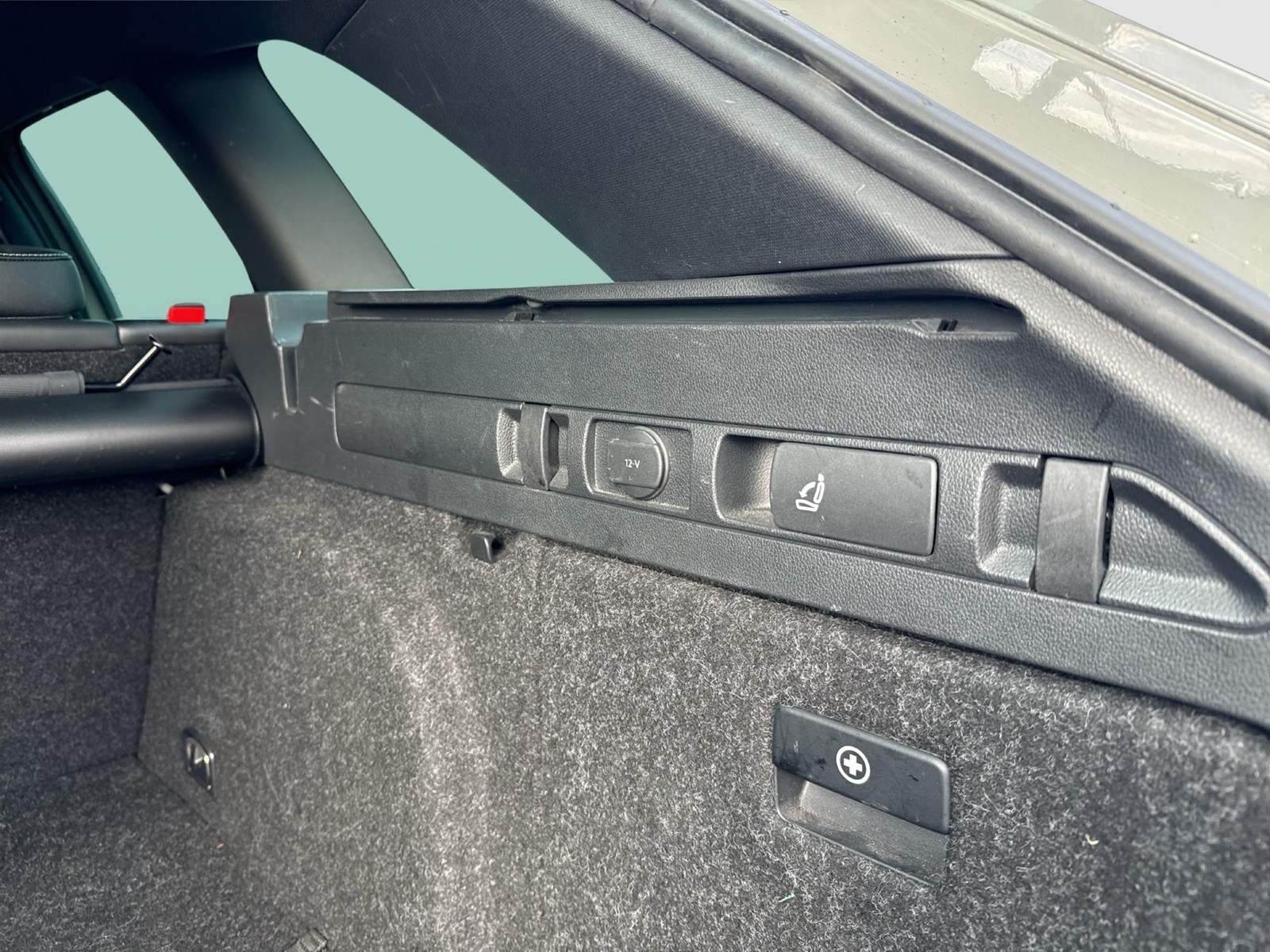 Skoda Superb Combi 1.4iV SPORTLINE STANDHZ 360CAM LM19