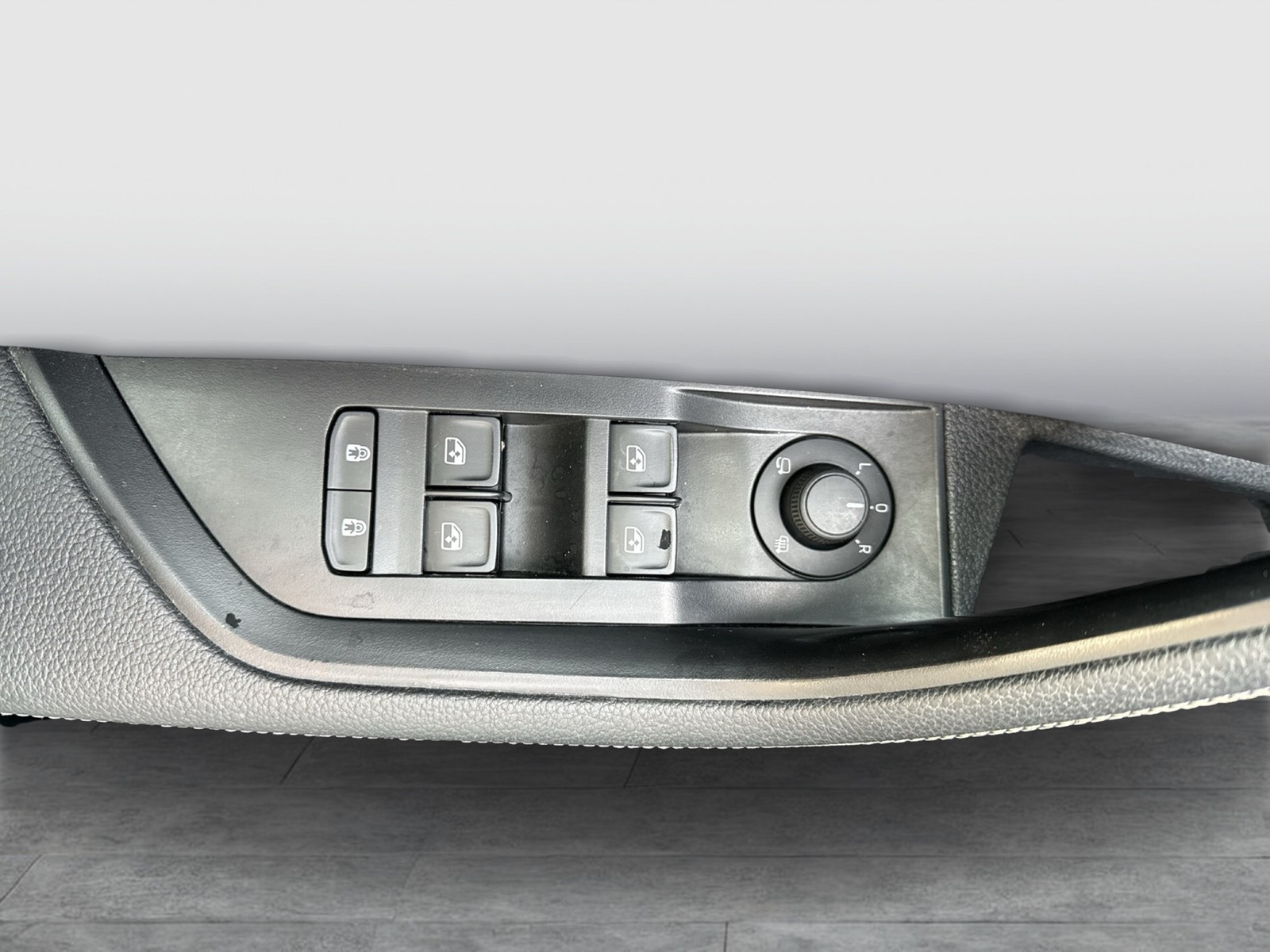 Skoda Superb Combi 1.4iV SPORTLINE STANDHZ 360CAM LM19