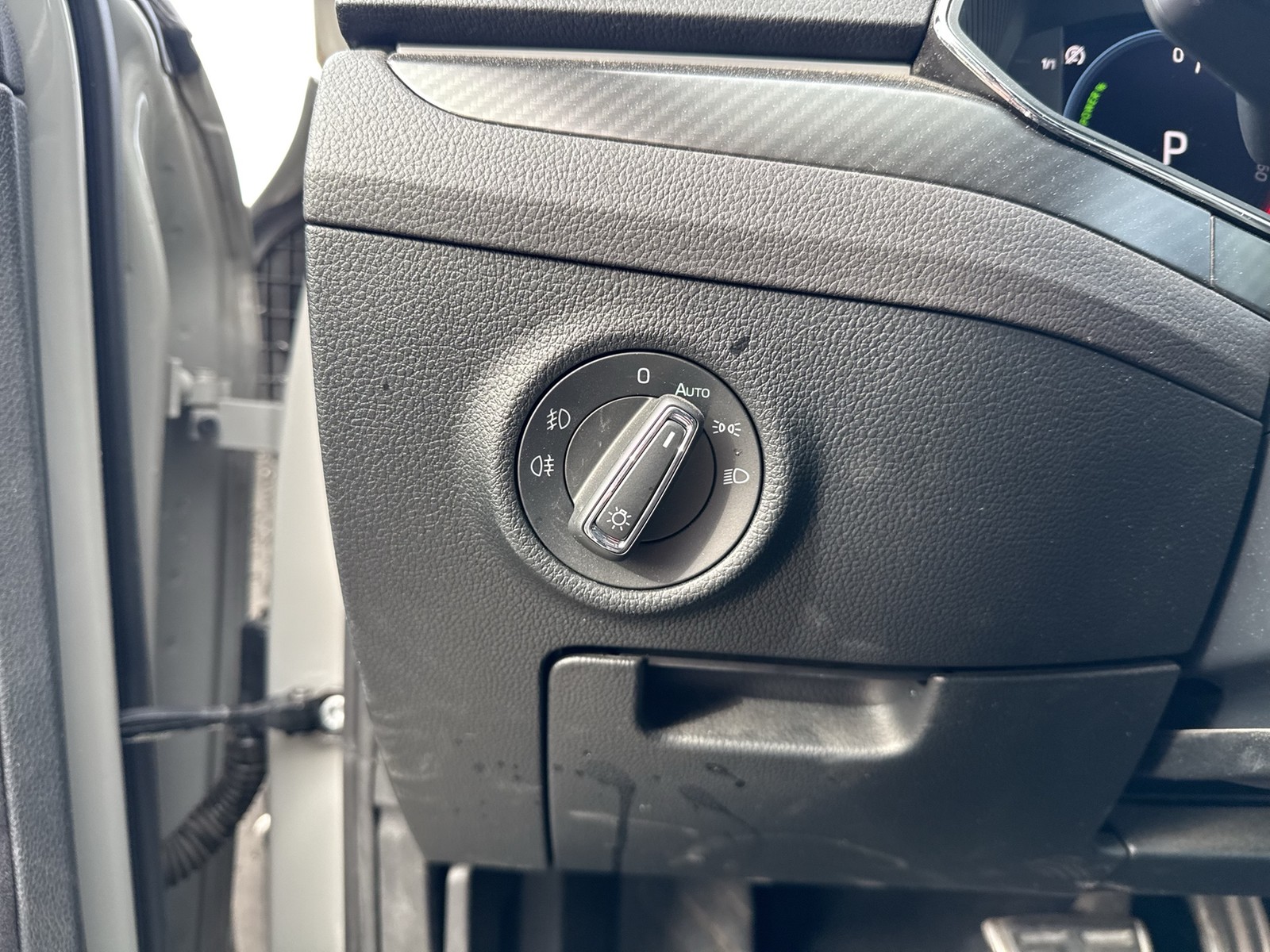 Skoda Superb Combi 1.4iV SPORTLINE STANDHZ 360CAM LM19