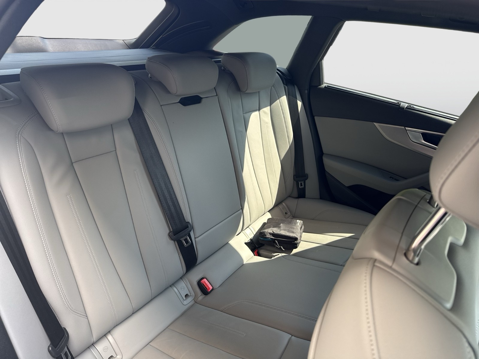 Audi A4 Allroad 45 Qu. AHK KAMERA ALU19 eKLAPPE NAVI+