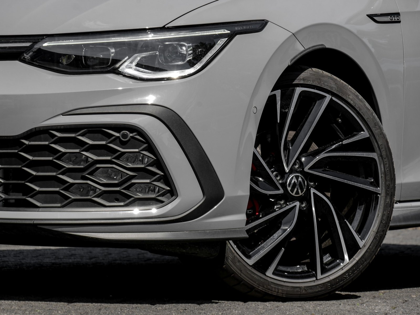 Volkswagen Golf GTD PANO LEDER HARMANKARDON BLACKSTYLE LM19