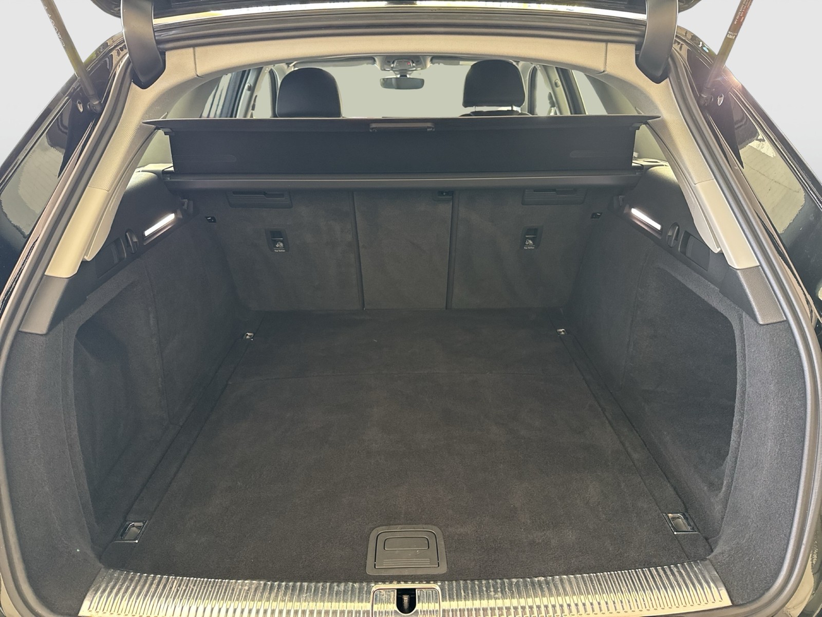 Audi A4 Avant 35 eKLAPPE NAVI+ SITZHEIZ. TEMPOMAT