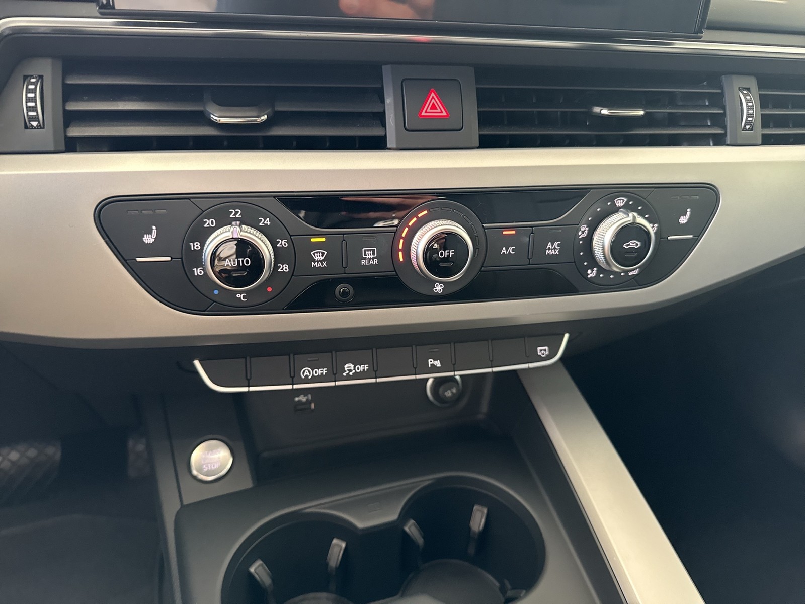 Audi A4 Avant 35 eKLAPPE NAVI+ SITZHEIZ. TEMPOMAT