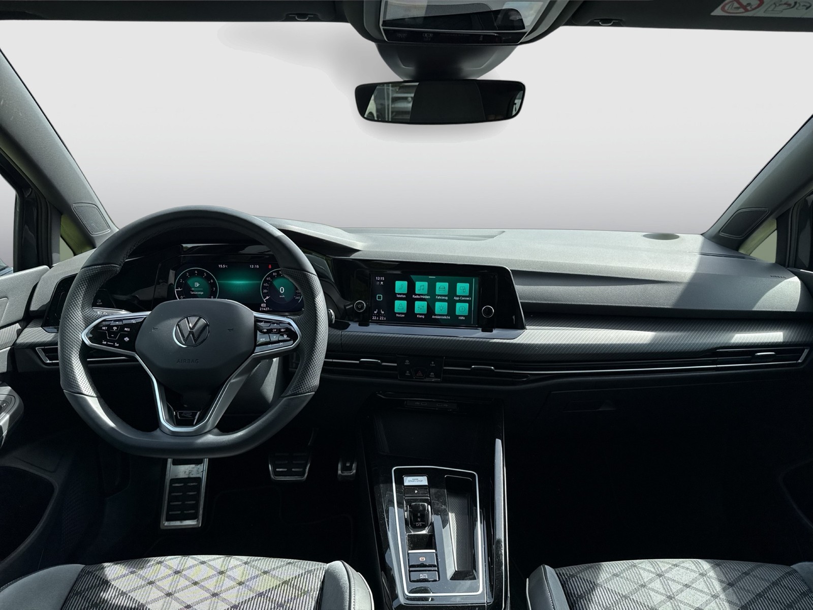 Volkswagen Golf 1.5 eTSI R-LINE KAMERA ACC ALU18 CARPLAY