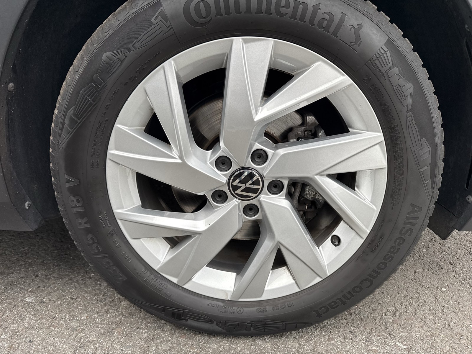 Volkswagen Tiguan 1.5 ELEGANCE ACC LM18 EKLAPPE NAVI SITZHZ