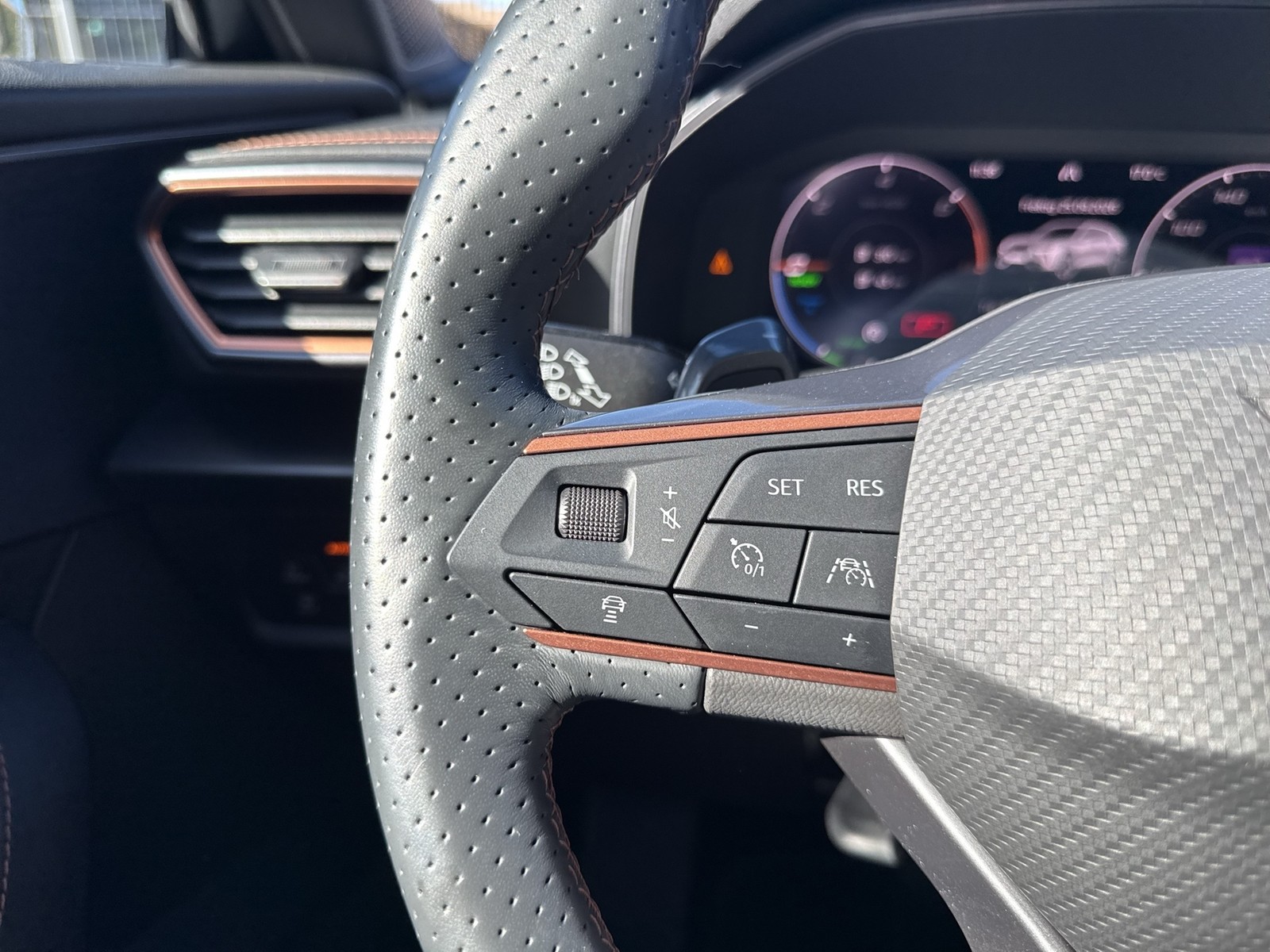 Cupra Formentor 1.4 HYBRID 360°CAM ACC LM19 E-KLAPPE