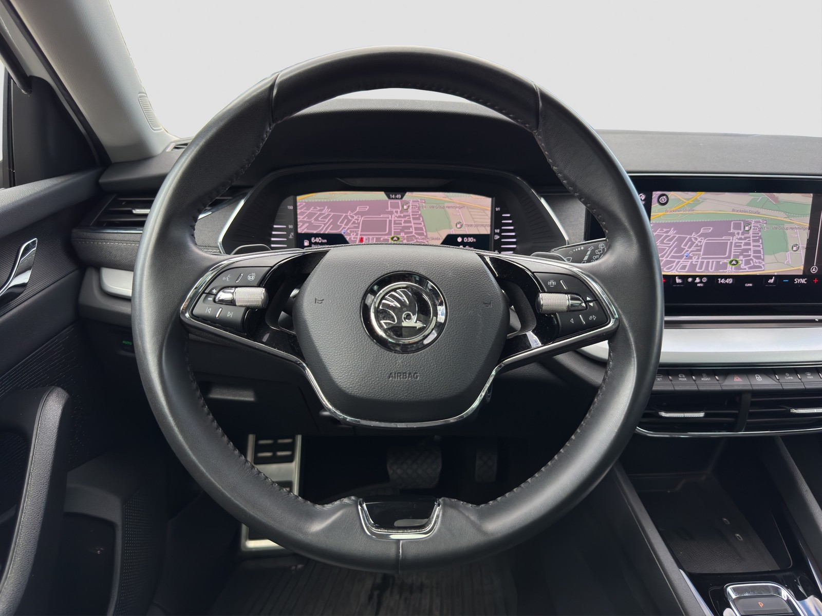 Skoda Octavia Combi 2.0 STYLE STANDHZ. PANO CAM LM18