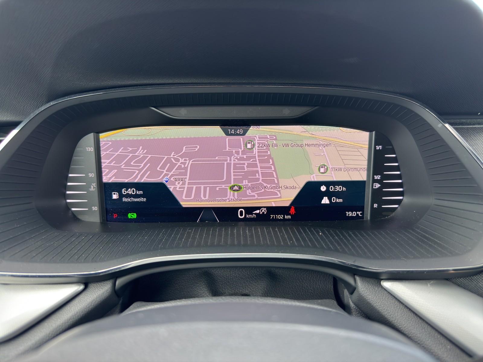 Skoda Octavia Combi 2.0 STYLE STANDHZ. PANO CAM LM18