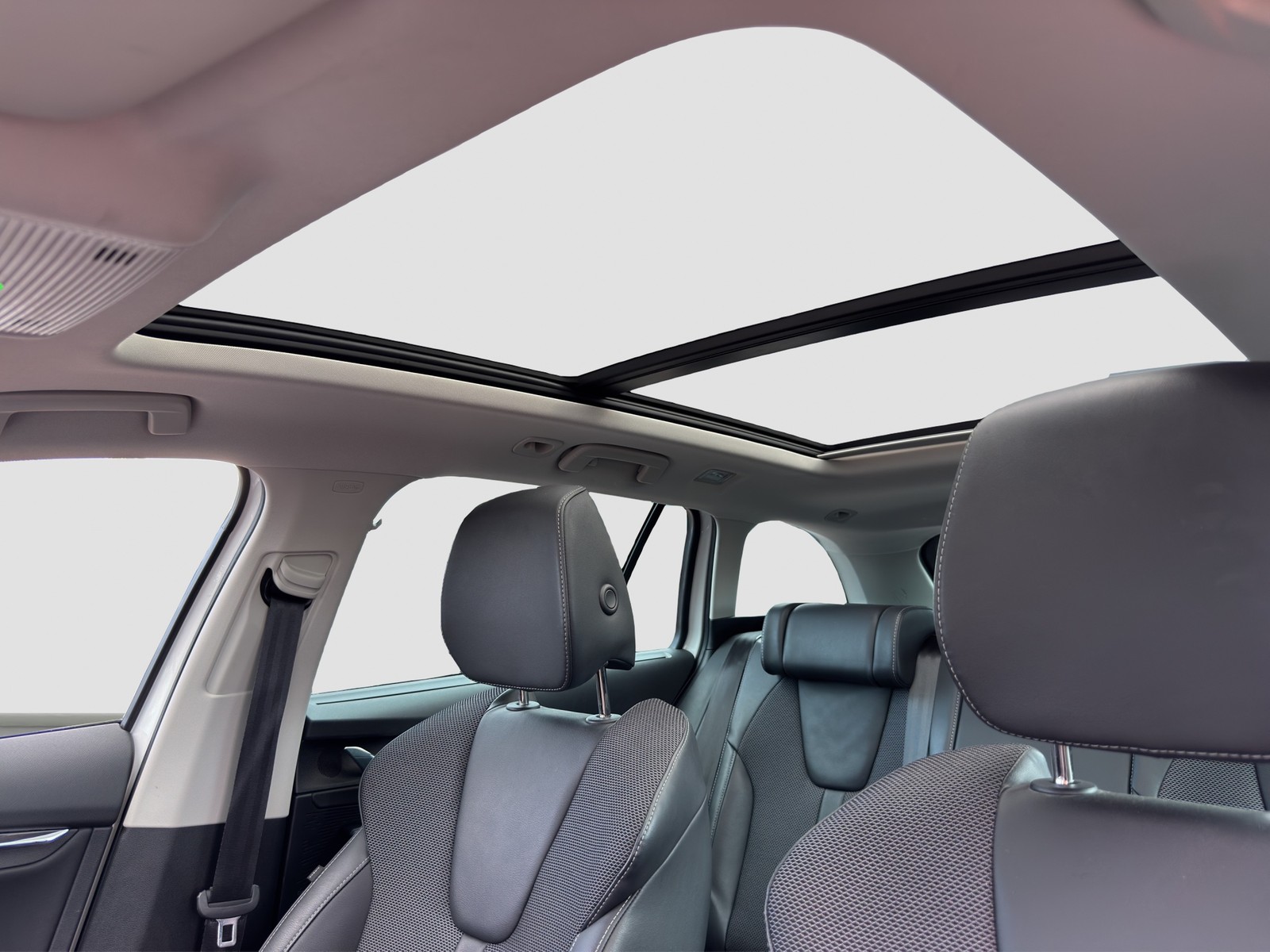 Skoda Octavia Combi 2.0 STYLE STANDHZ. PANO CAM LM18