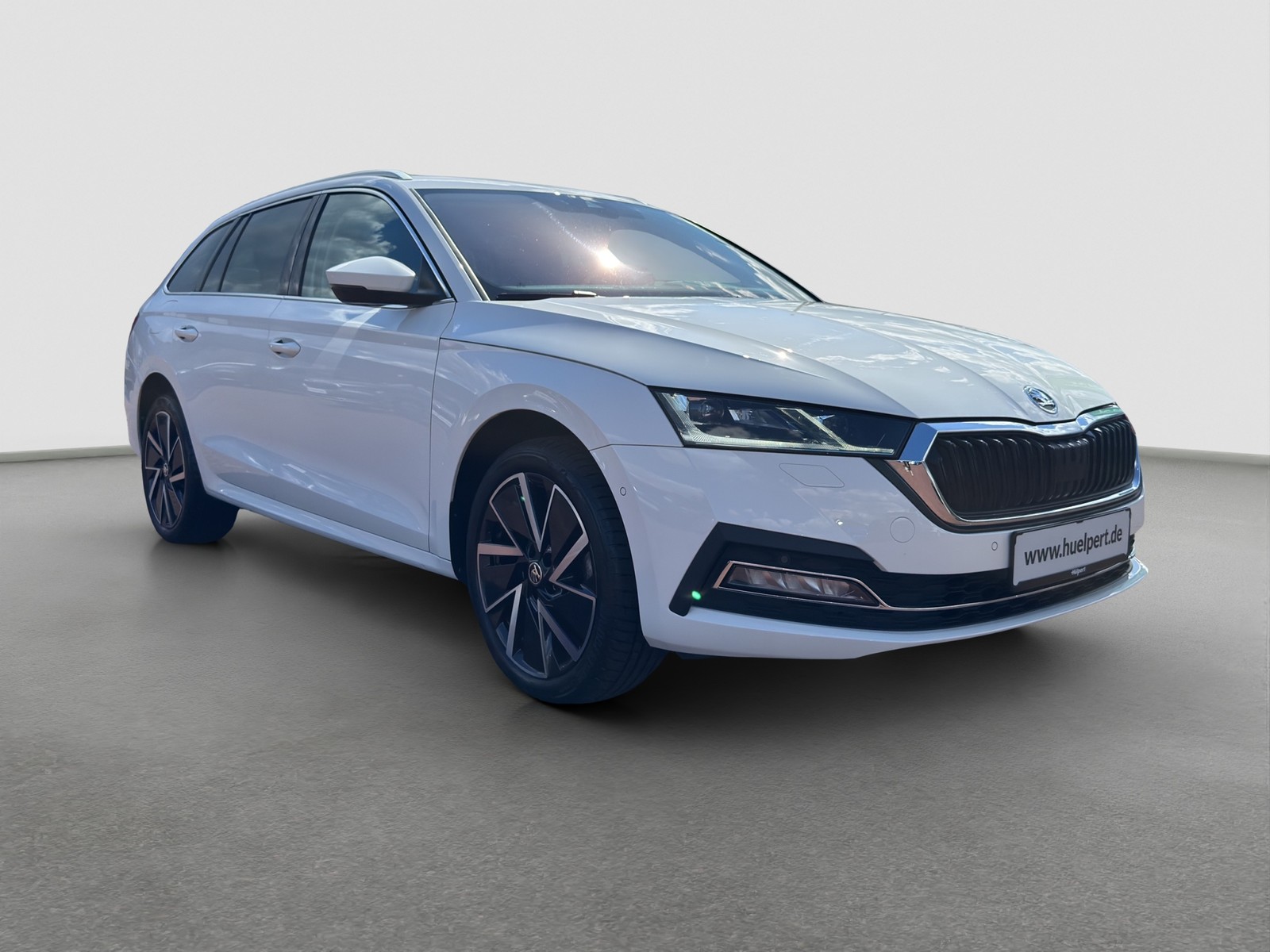 Skoda Octavia Combi 2.0 STYLE STANDHZ. PANO CAM LM18