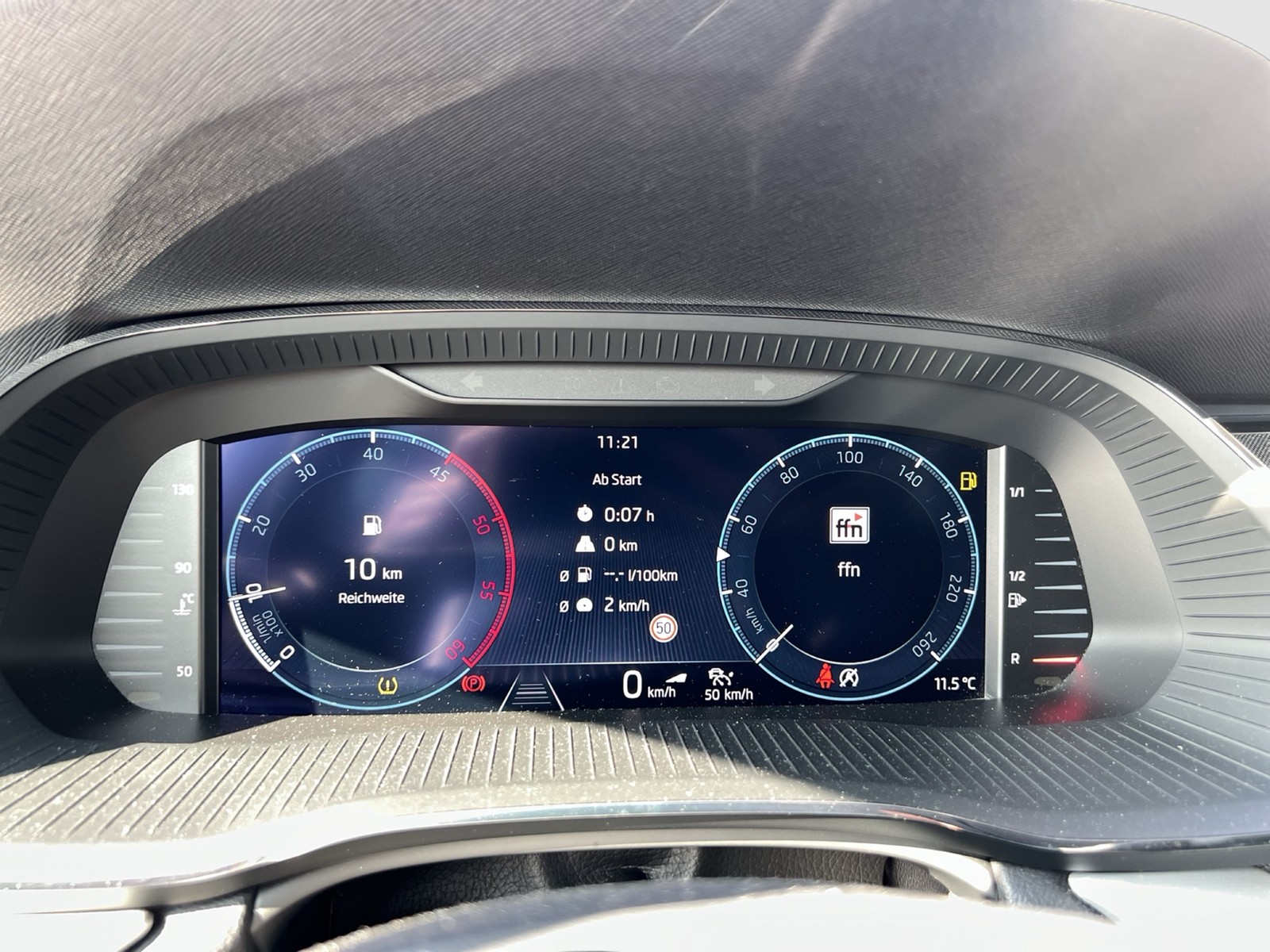 Skoda Octavia Combi 2.0 STYLE AHK CAM ACC HEAD-UP NAVI