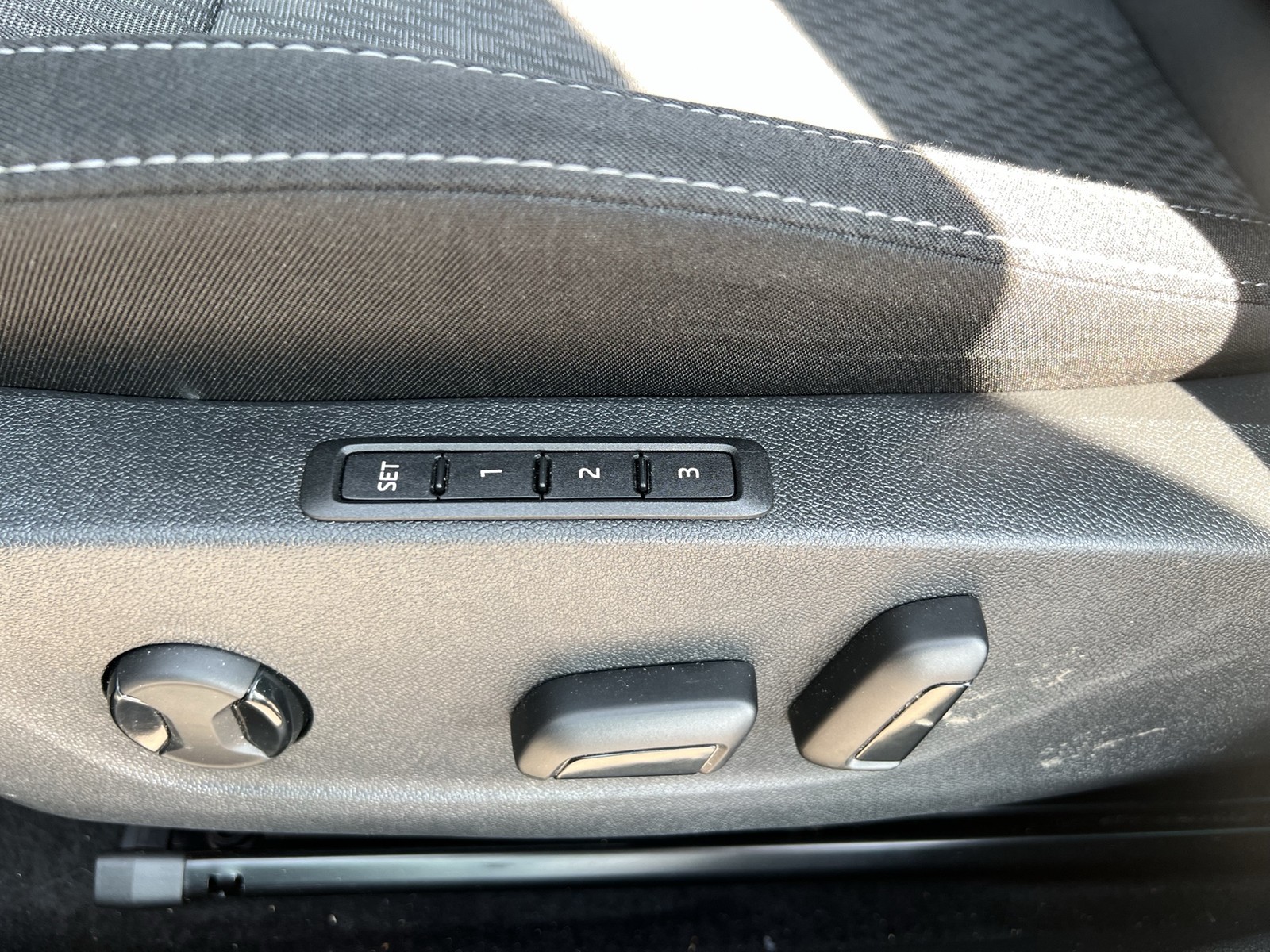 Skoda Octavia Combi 2.0 STYLE AHK CAM ACC HEAD-UP NAVI