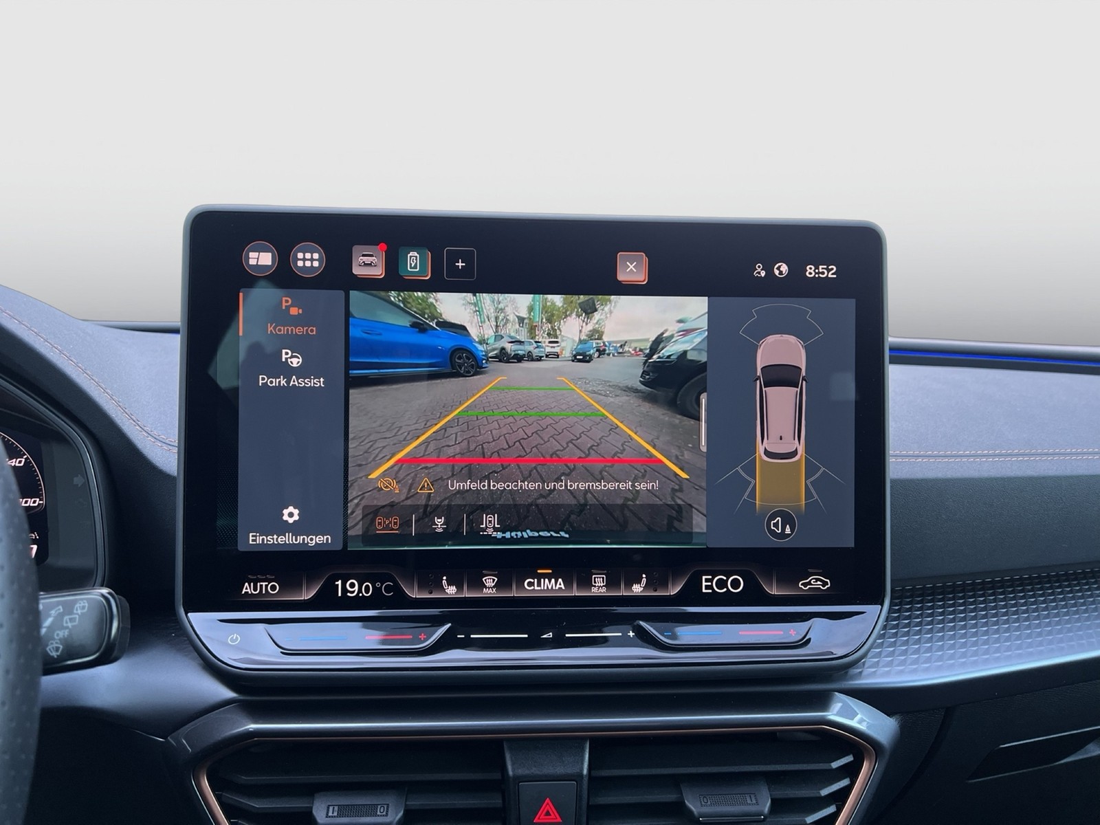 Cupra Leon ST 1.5 HYBRID VZ LEDER AHK CAM ACC LM19 NAVI