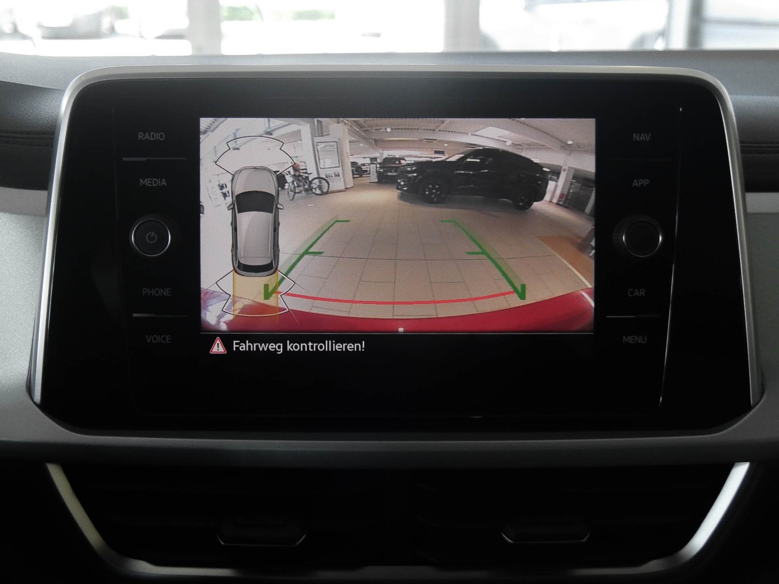 Volkswagen T-Roc 1.5 GOAL DSG LED+ NAVI ALU18 AHK