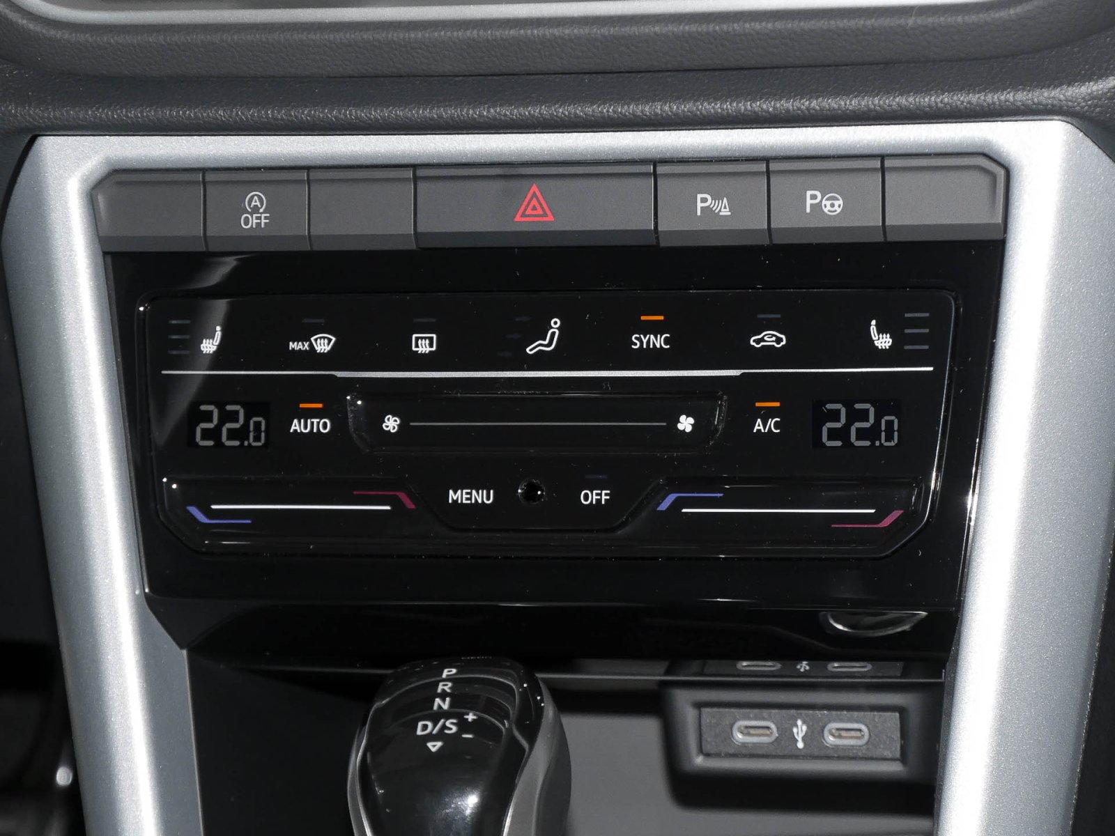 Volkswagen T-Roc 1.5 GOAL DSG LED+ NAVI ALU18 AHK