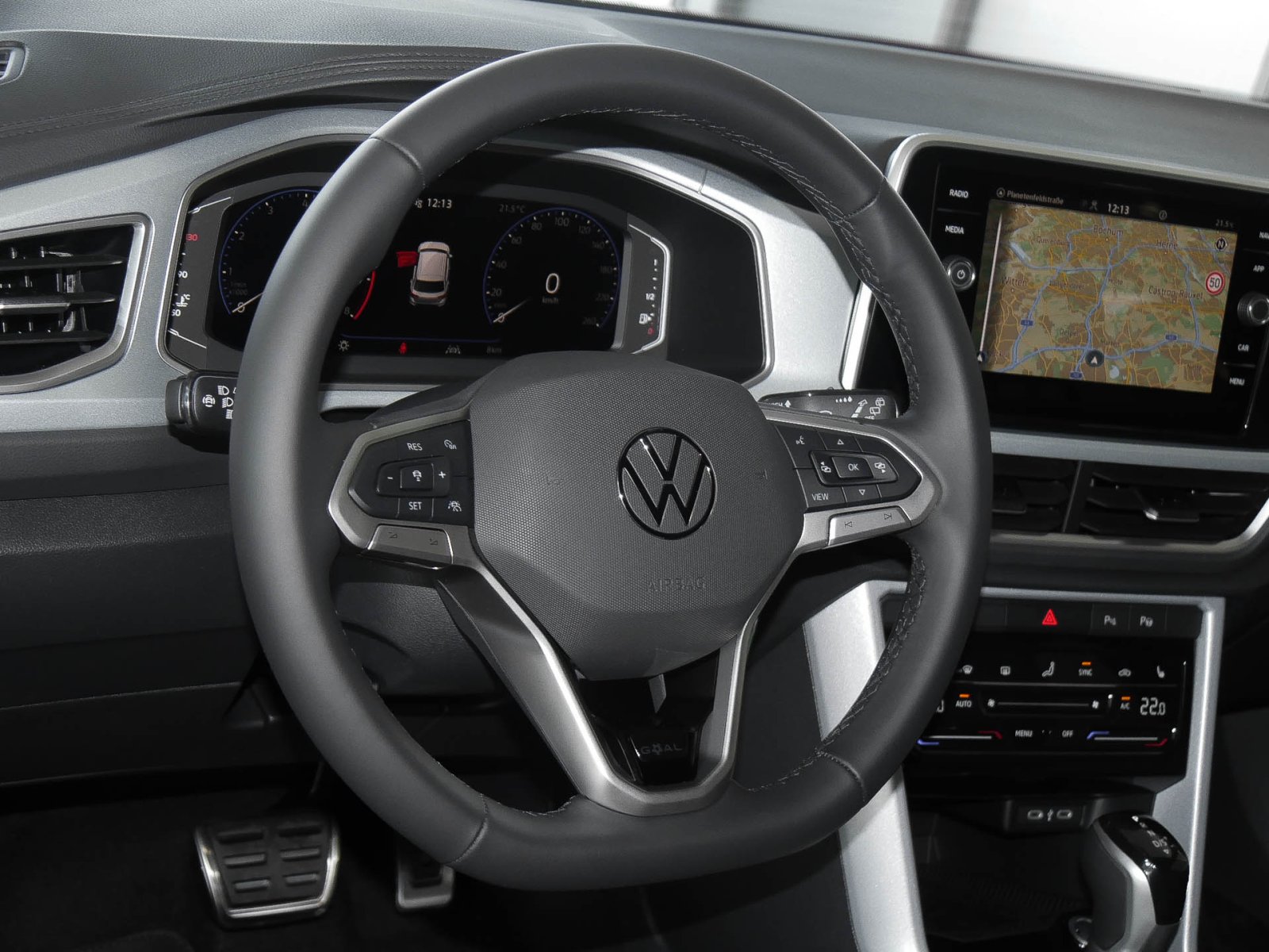 Volkswagen T-Roc 1.5 GOAL DSG LED+ NAVI ALU18 AHK