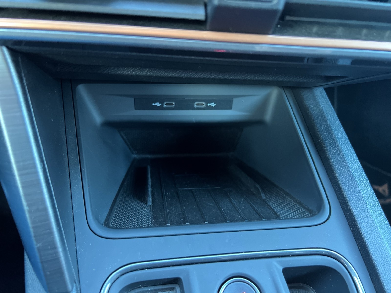 Cupra Formentor 1.4 HYBRID VZ CAM ACC LM19 NAVI SITZHZ