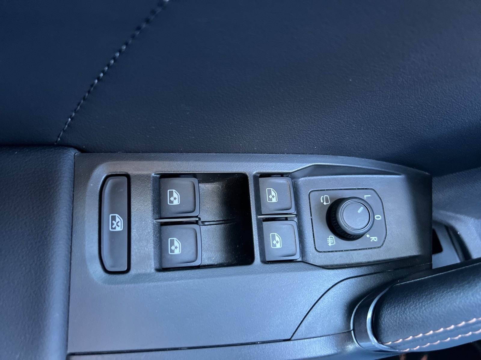 Cupra Formentor 1.4 HYBRID VZ CAM ACC LM19 NAVI SITZHZ