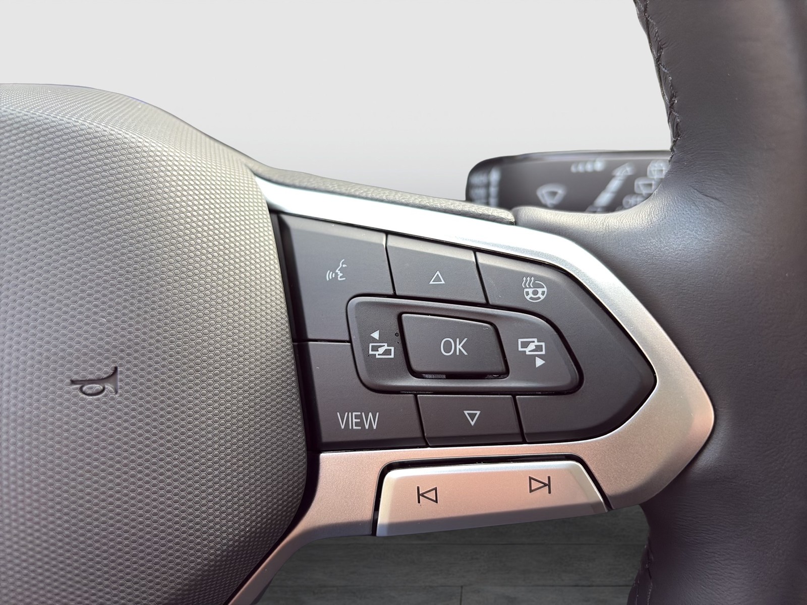 Volkswagen T-Roc 2.0 MOVE STANDHZ CAM ACC LM17 NAVI CARPLAY