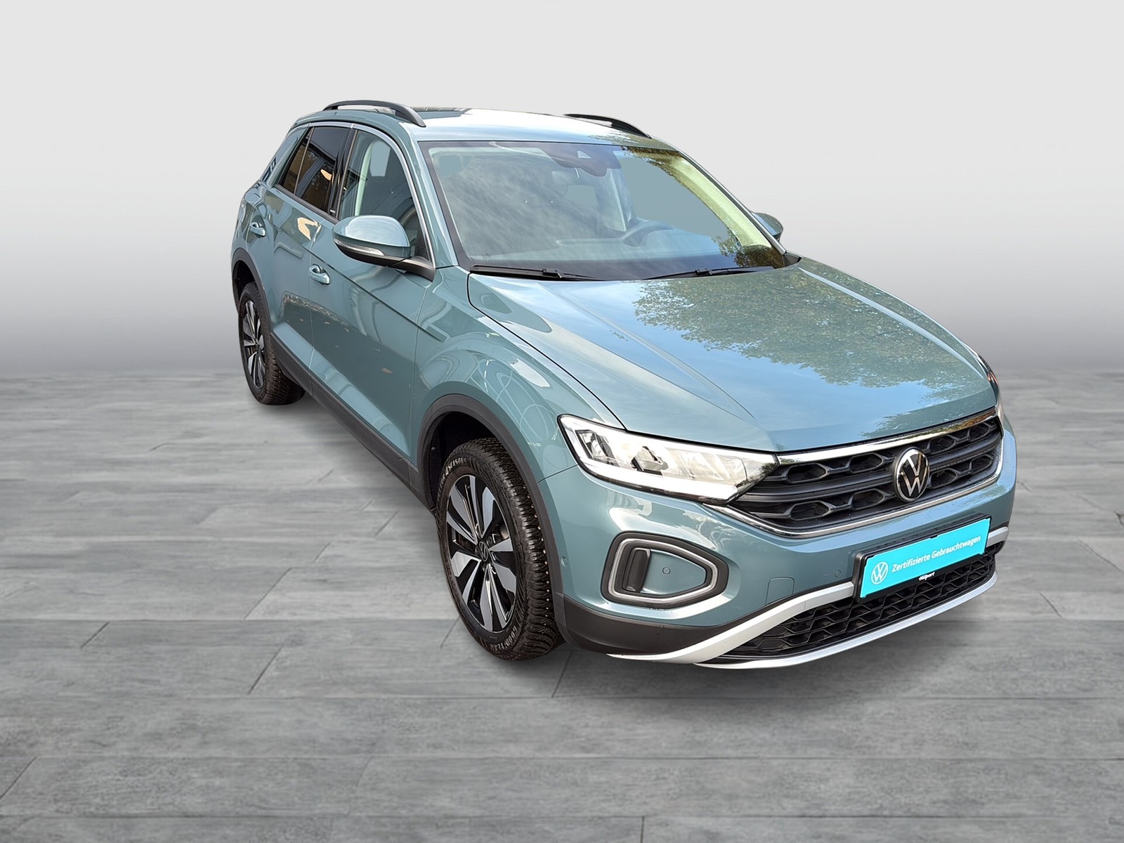 Volkswagen T-Roc 2.0 MOVE STANDHZ CAM ACC LM17 NAVI CARPLAY