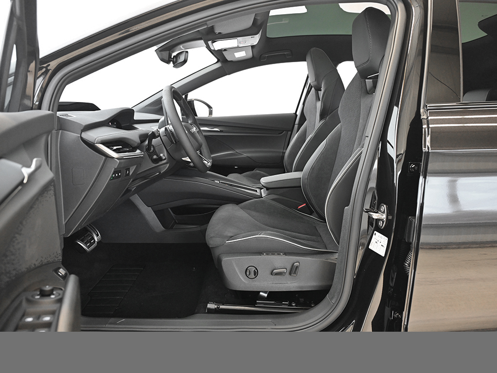 Skoda Enyaq Coupe 60 SPORTLINE AHK HEADUP 360CAM