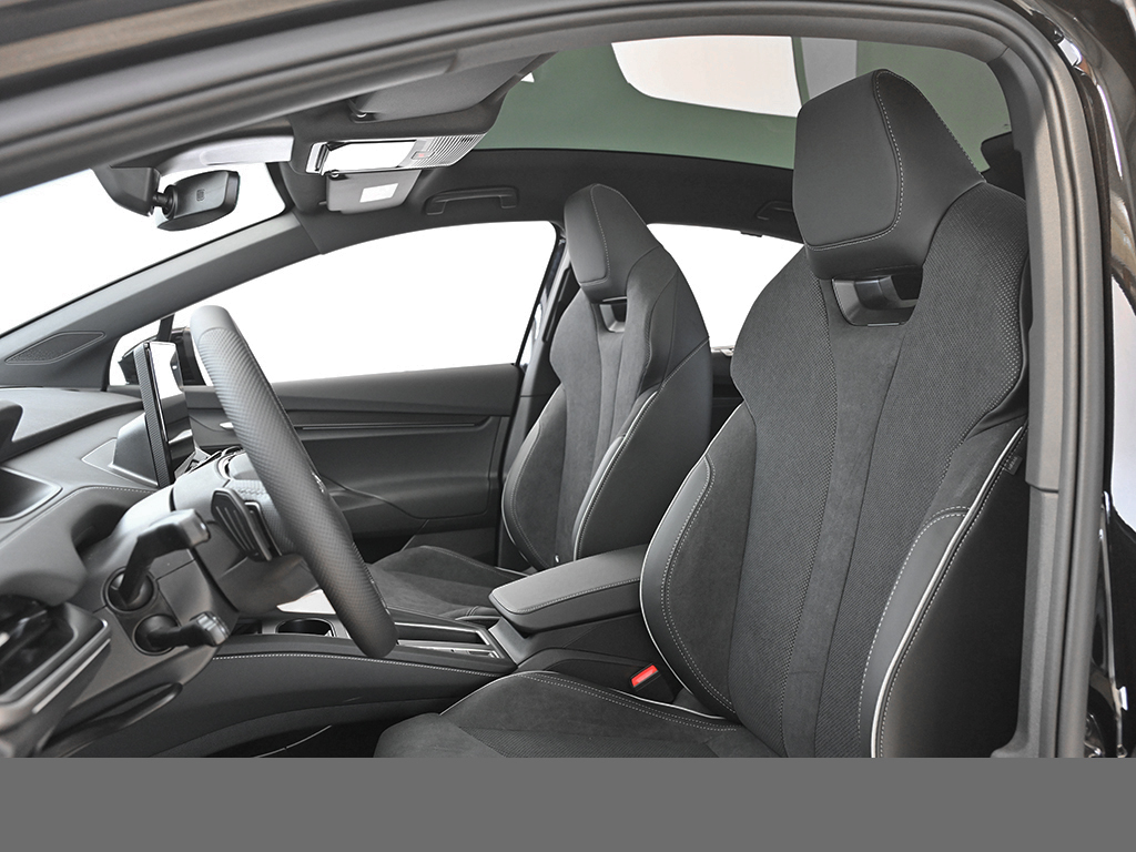 Skoda Enyaq Coupe 60 SPORTLINE AHK HEADUP 360CAM