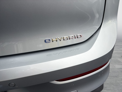 Volkswagen Golf VIII 1.5 HYBRID LIFE FACELIFT LM17 CARPLAY