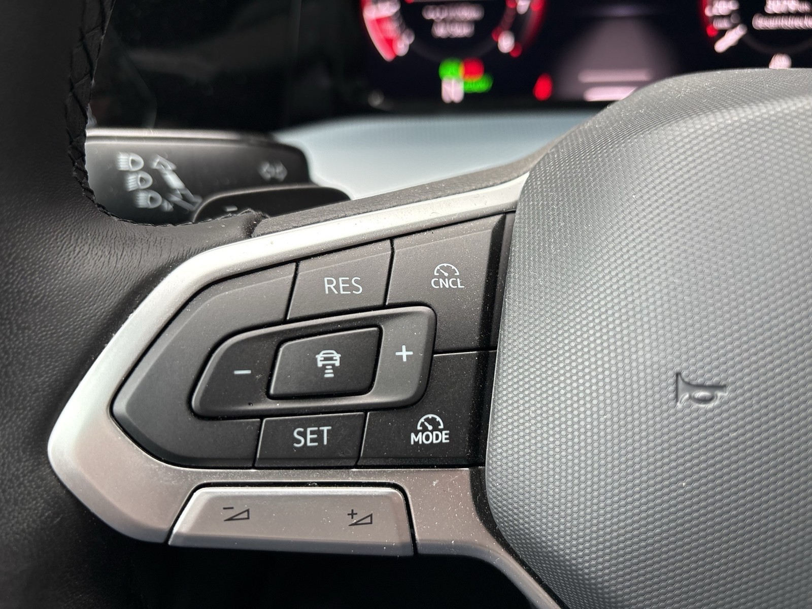 Volkswagen Golf Variant VIII 1.5 eTSI GOAL CAM ACC CARPLAY