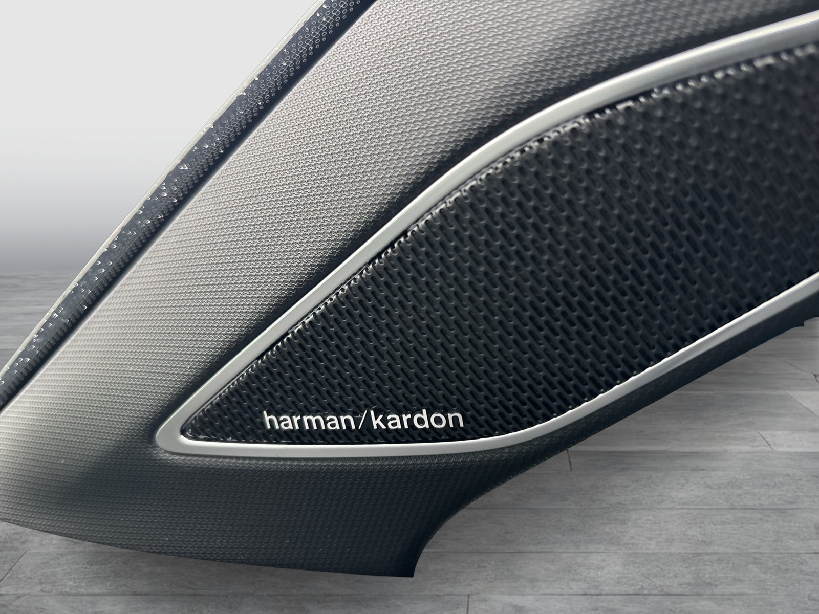 Volkswagen Golf Variant VIII R 4X4 FACELIFT AHK 360CAM LM18