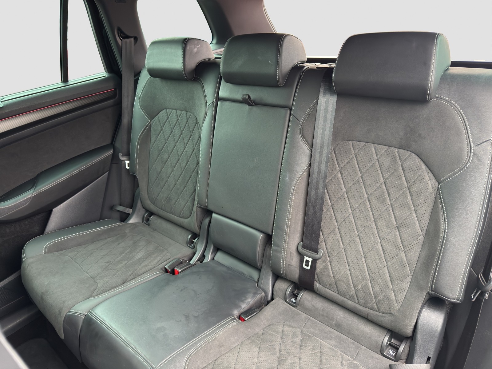 Skoda Kodiaq 2.0 SPORTLINE 4X4 STANDHZ AHK 360CAM LM19