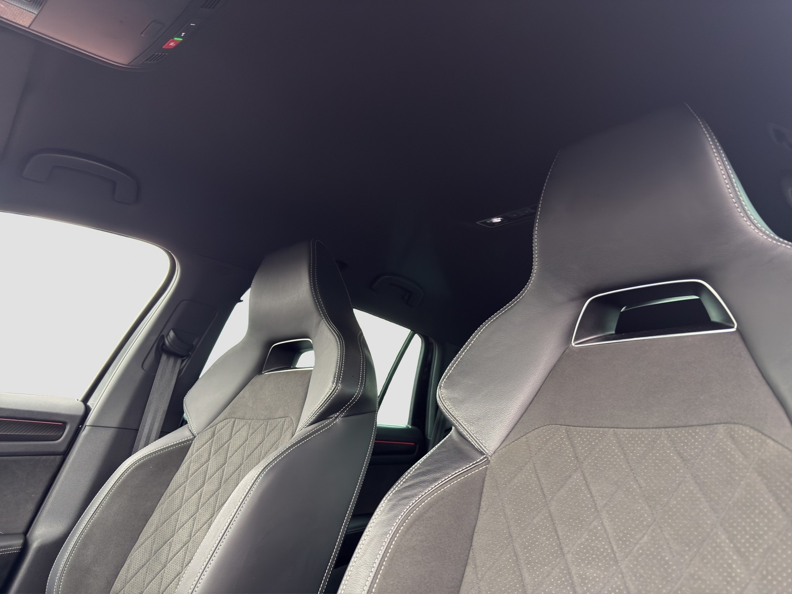 Skoda Kodiaq 2.0 SPORTLINE 4X4 STANDHZ AHK 360CAM LM19