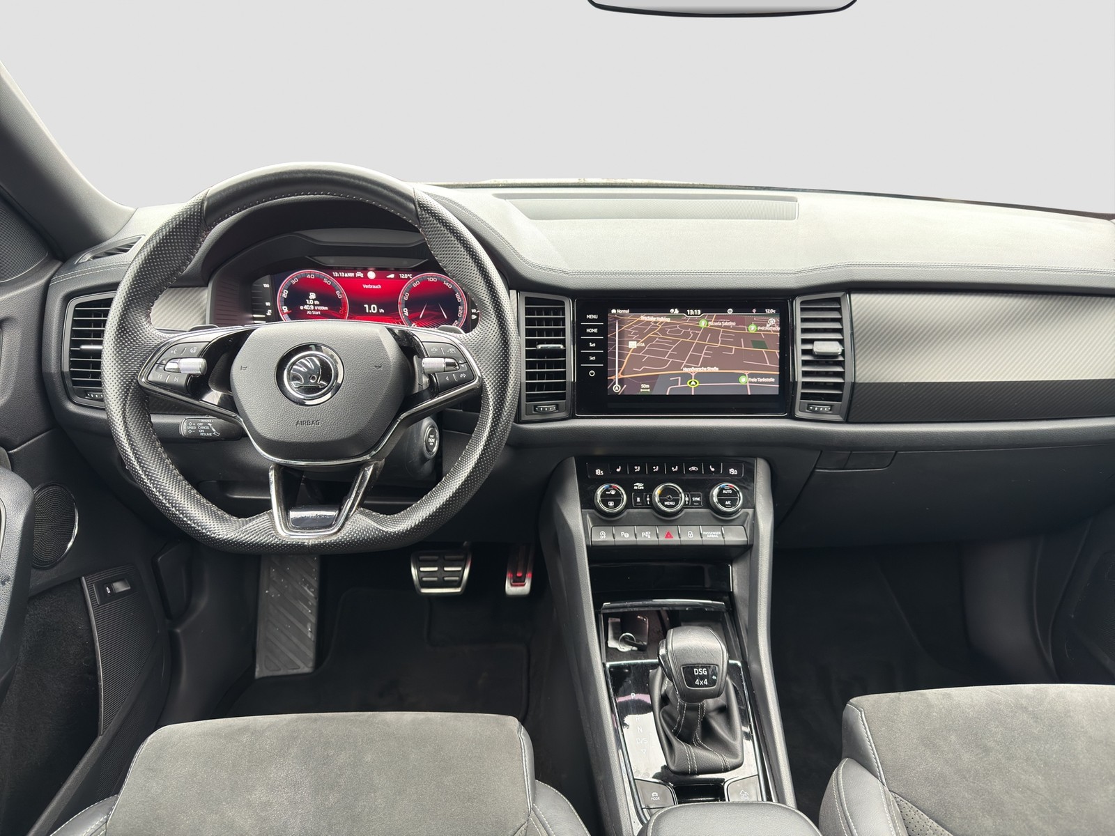 Skoda Kodiaq 2.0 SPORTLINE 4X4 STANDHZ AHK 360CAM LM19