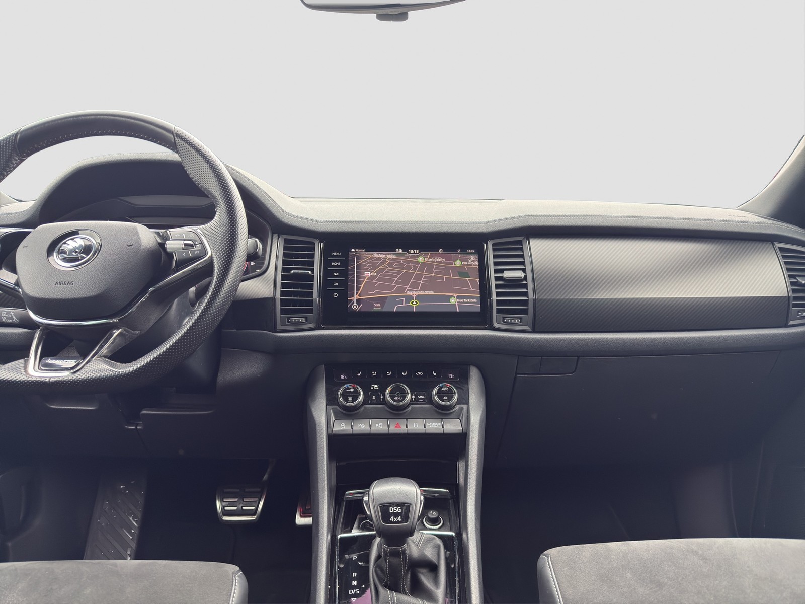 Skoda Kodiaq 2.0 SPORTLINE 4X4 STANDHZ AHK 360CAM LM19