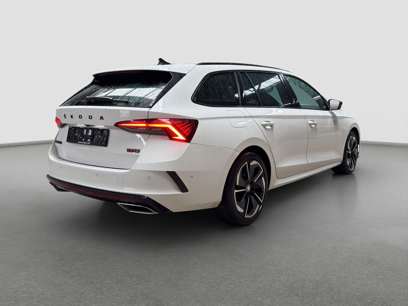 Skoda Octavia Combi 2.0 RS CAM ACC LM18 NAVICOLUMBUS