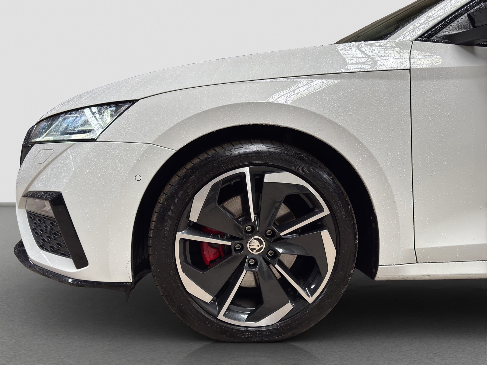 Skoda Octavia Combi 2.0 RS CAM ACC LM18 NAVICOLUMBUS