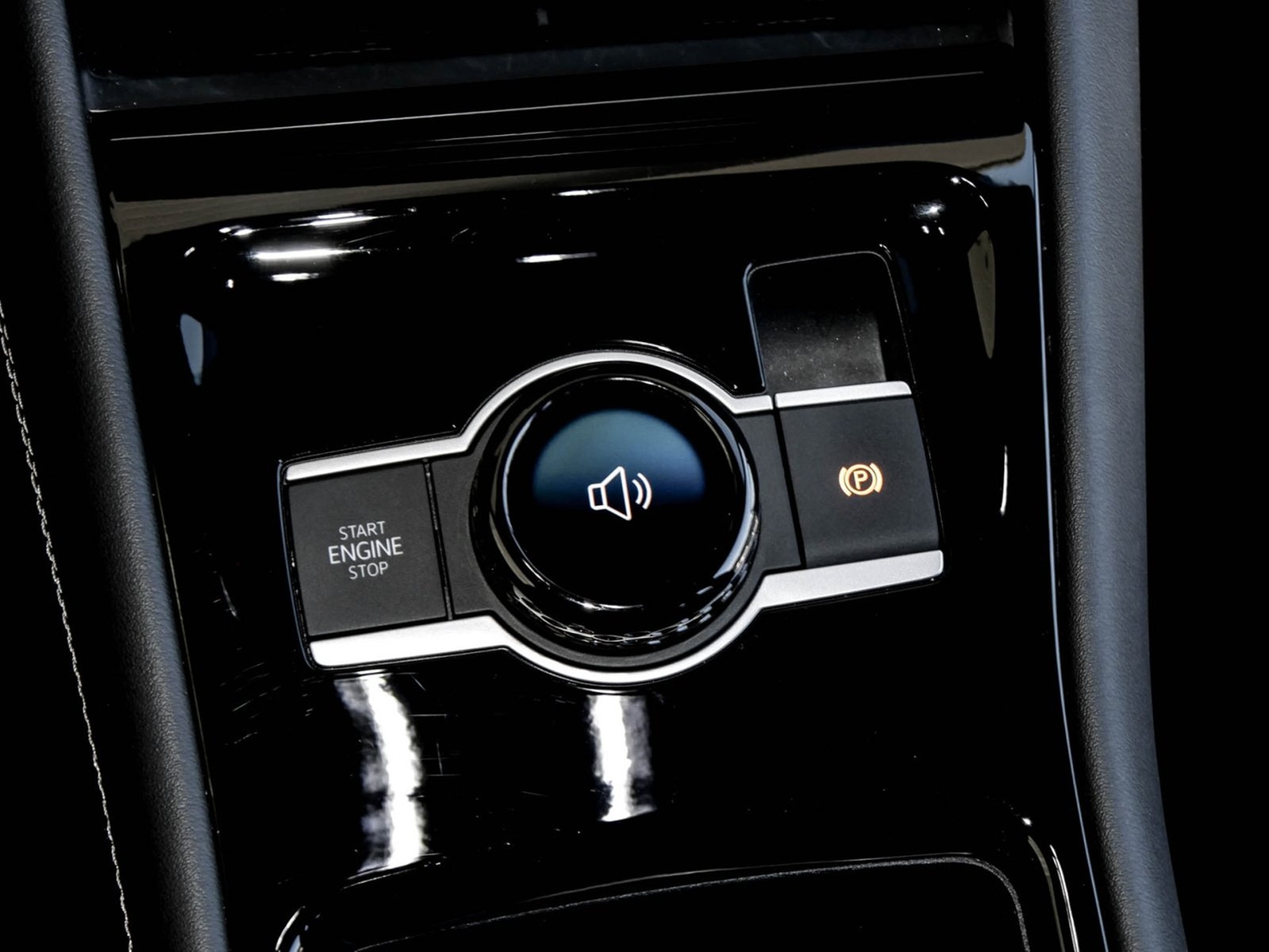 Volkswagen Tiguan 1.5 HYBRID R-LINE NEUESMODELL AHK 360°CAM