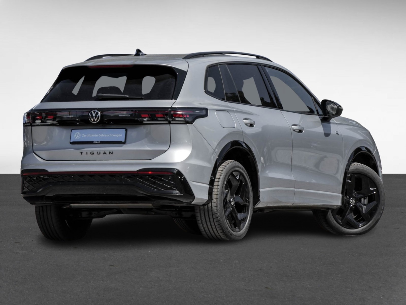 Volkswagen Tiguan 1.5 HYBRID R-LINE NEUESMODELL AHK 360°CAM