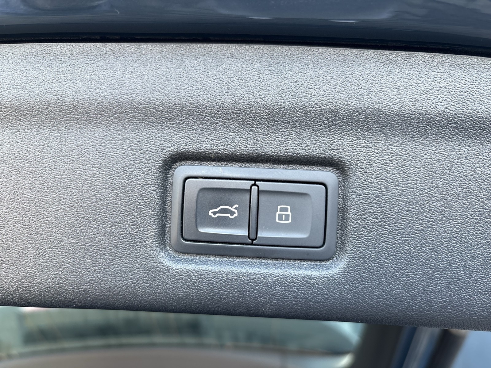 Audi Q6 e-tron quattro S LINE B&O AHK 360CAM ACC LM19