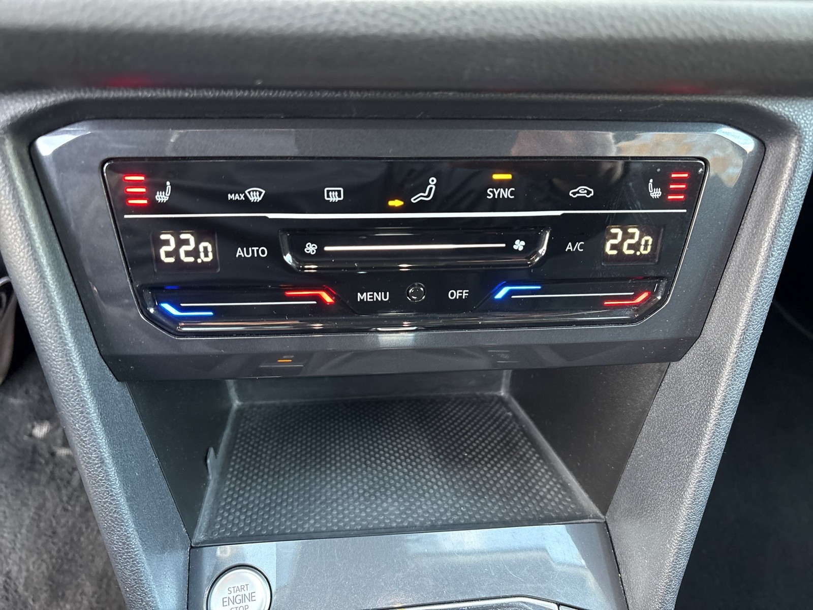 Volkswagen Tiguan Allspace 2.0 ELEGANCE 4X4 7SITZE AHK LM19