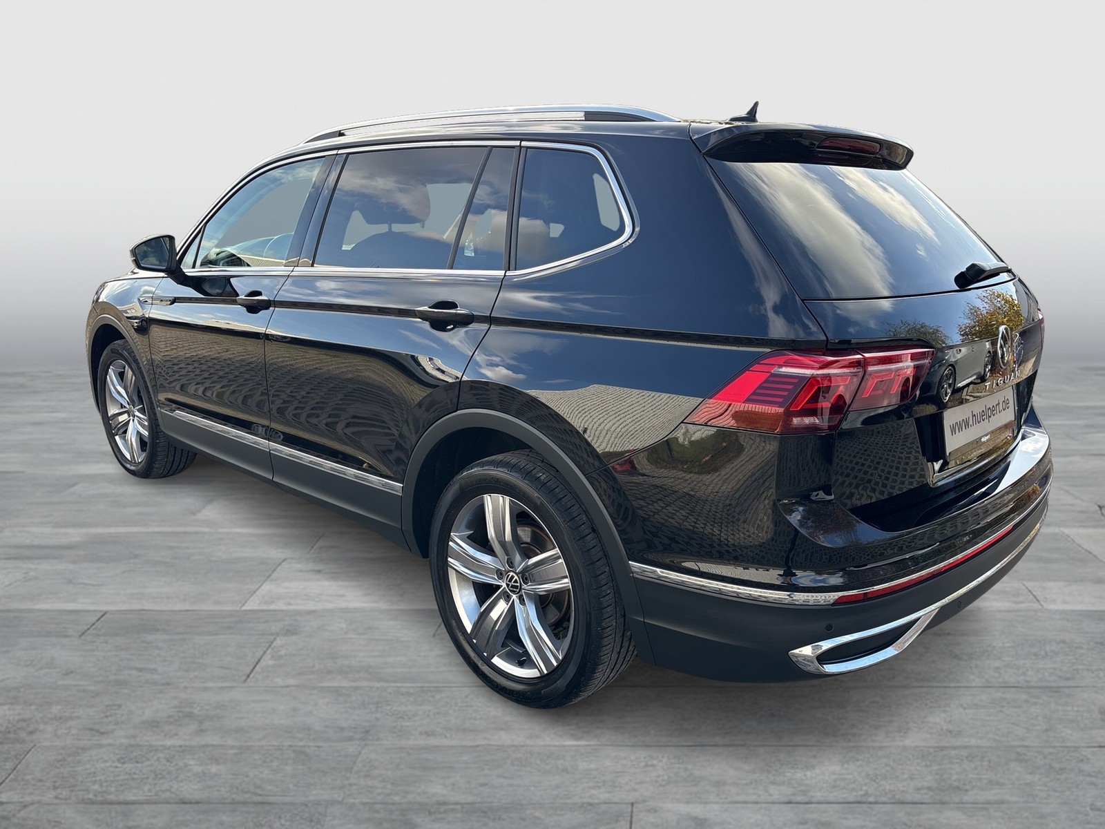 Volkswagen Tiguan Allspace 2.0 ELEGANCE 4X4 7SITZE AHK LM19