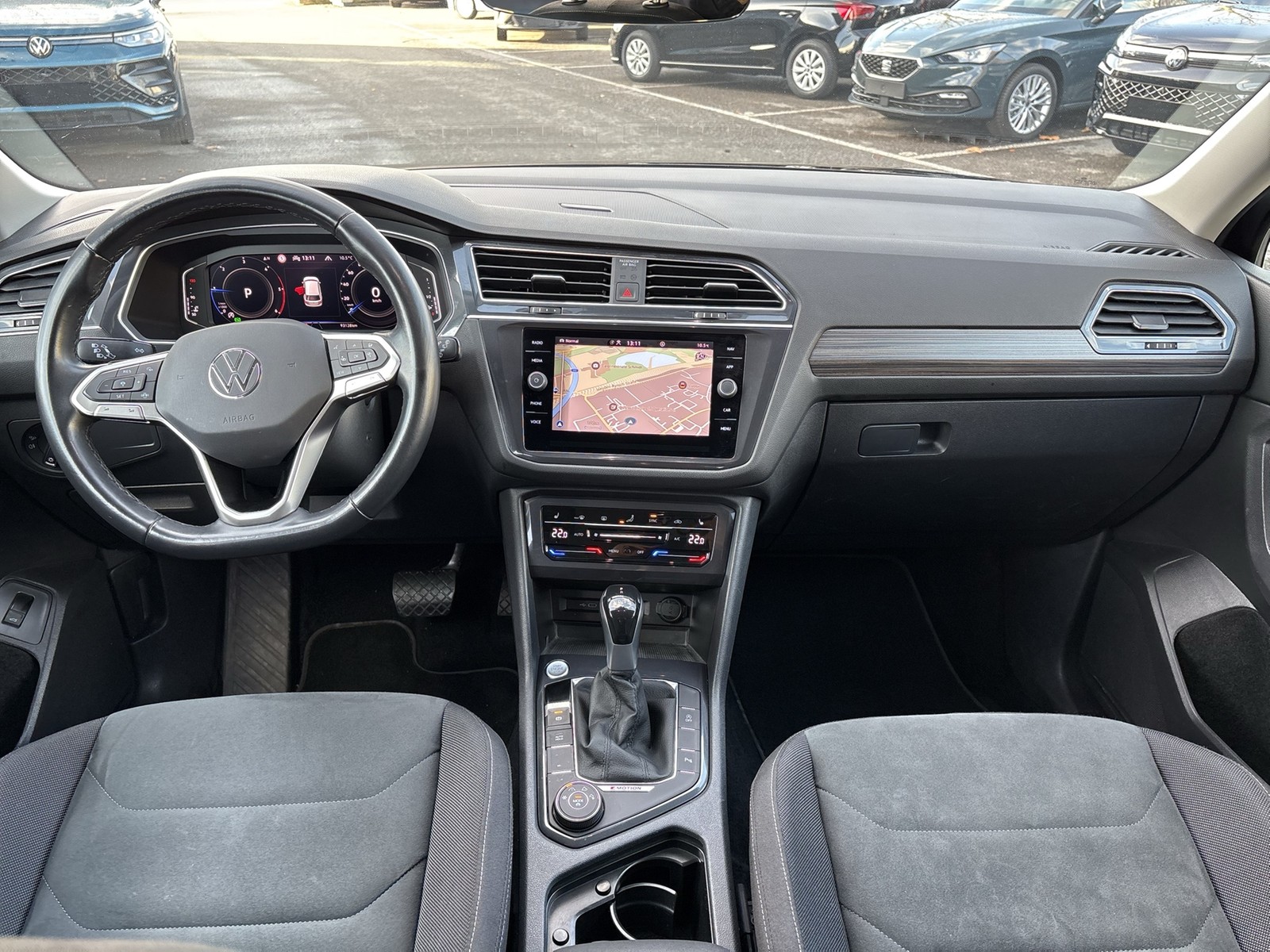 Volkswagen Tiguan Allspace 2.0 ELEGANCE 4X4 7SITZE AHK LM19