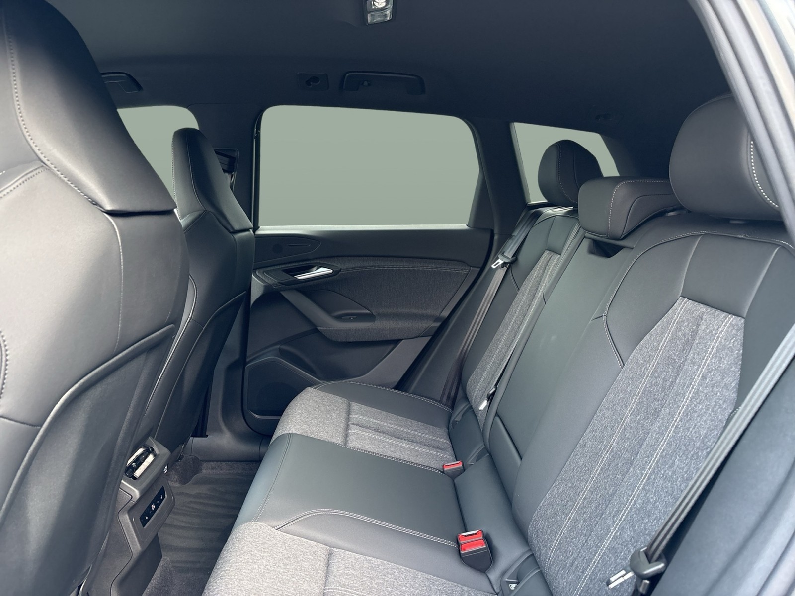 Audi Q6 e-tron performance S LINE BUSINESS TECHPLUS LM20