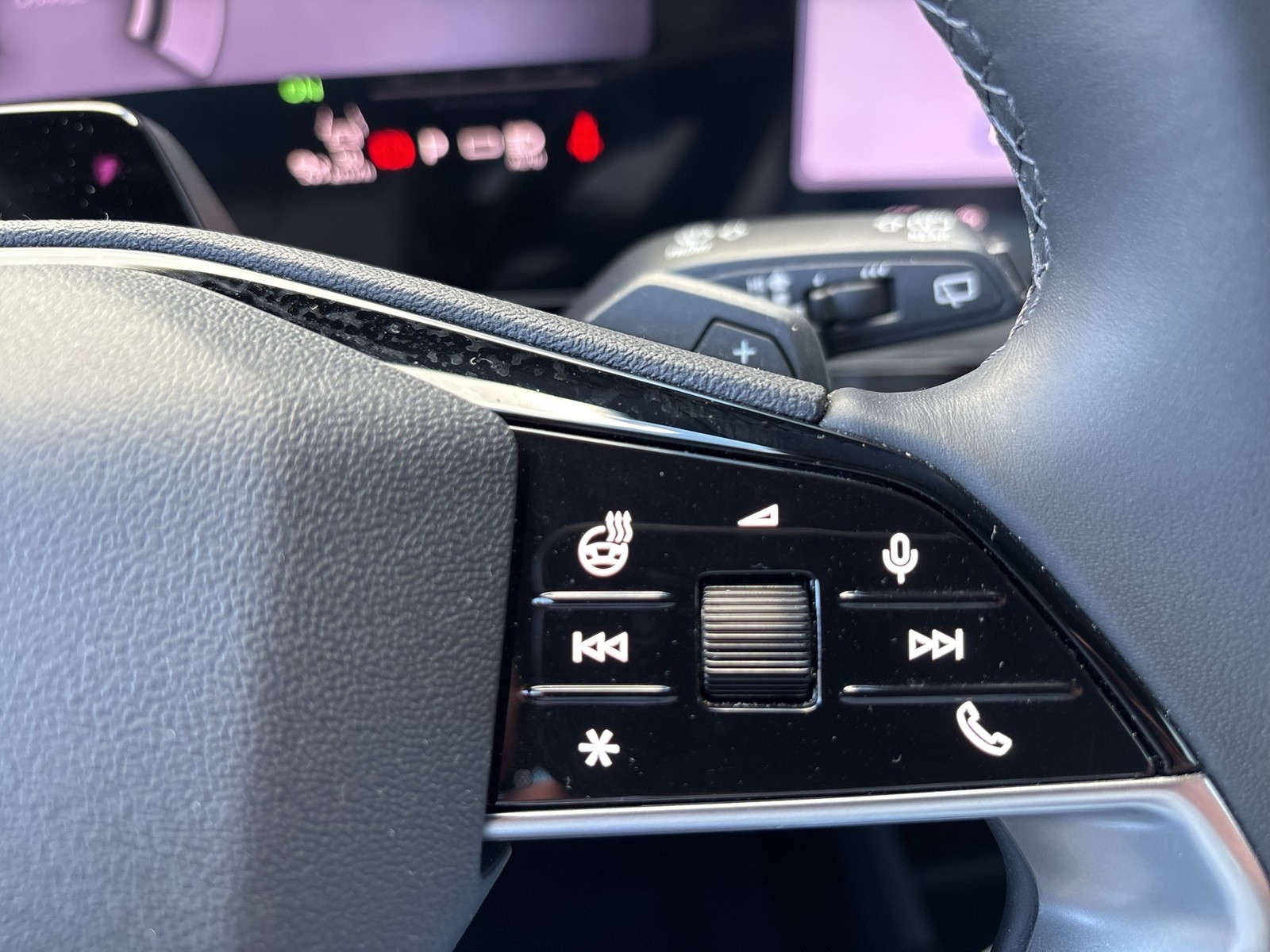Audi Q6 e-tron performance advanced 360°CAM ACC LM18