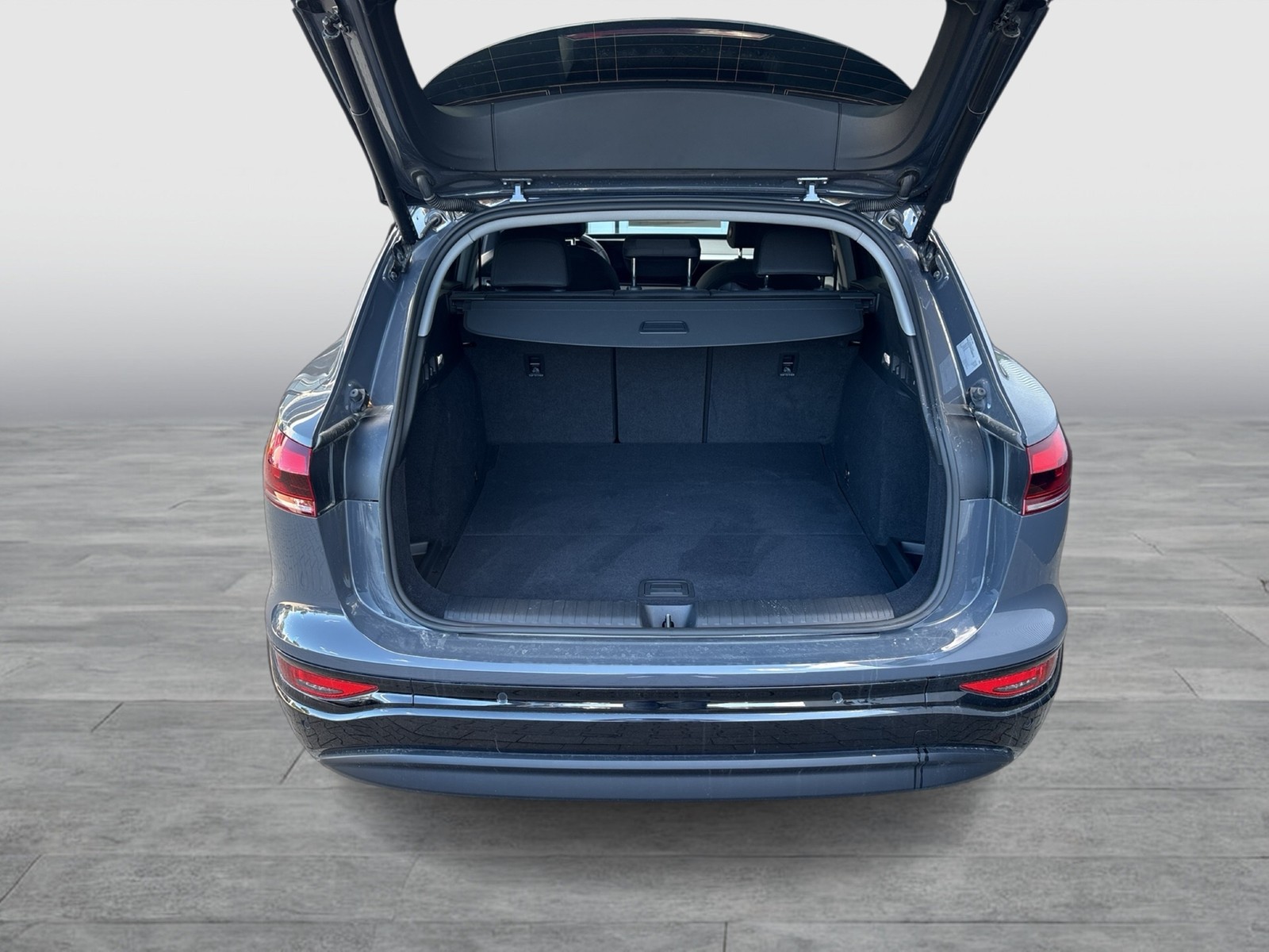 Audi Q6 e-tron performance advanced 360°CAM ACC LM18