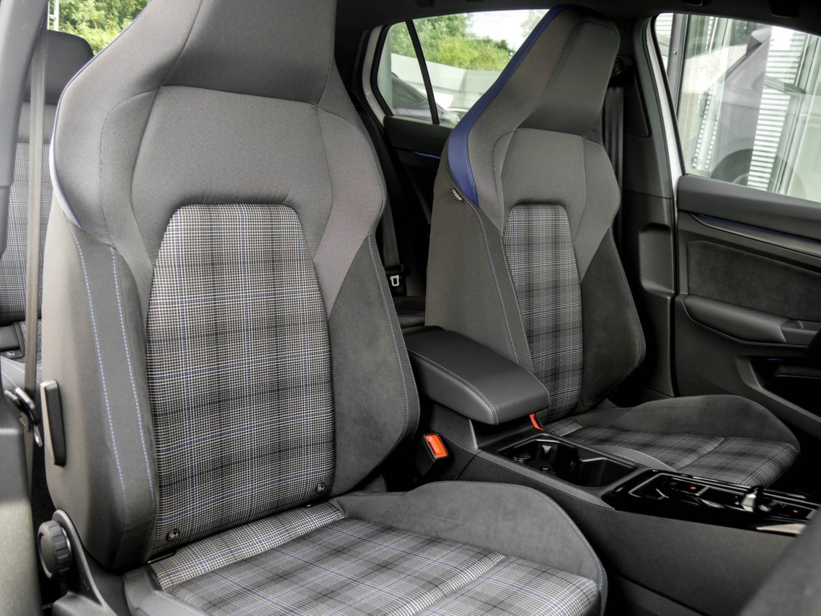 Volkswagen Golf VIII 1.5 HYBRID GTE FACELIFT AHK CAM ACC