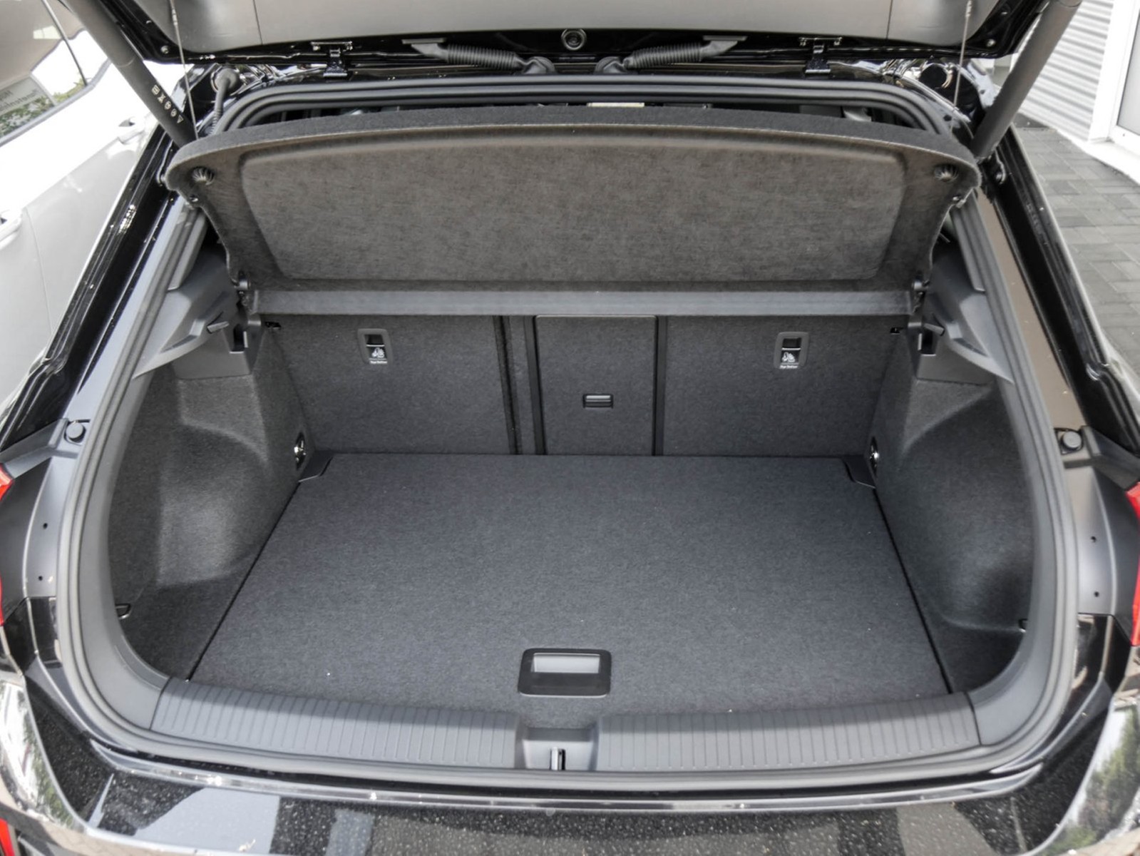 Volkswagen T-Roc 1.5 TSI R-LINE DSG