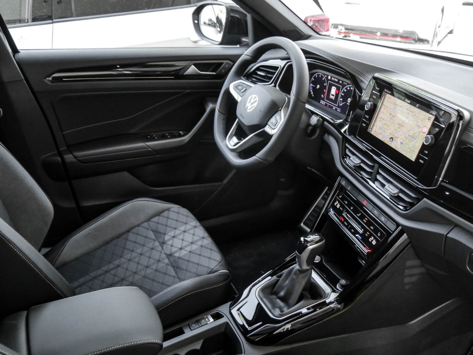 Volkswagen T-Roc 1.5 TSI R-LINE DSG