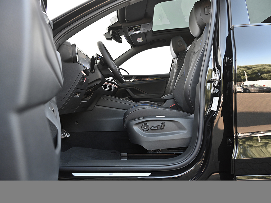 Volkswagen Tiguan 2.0 TDI R-LINE DSG LEDER NAVI AHK LM20
